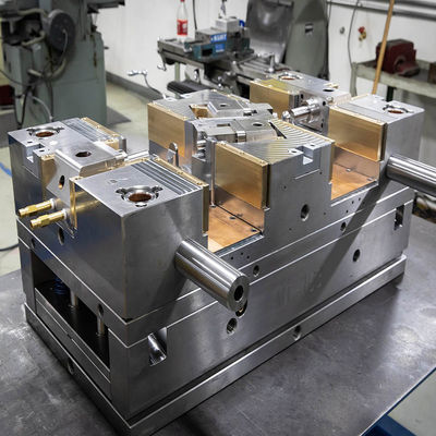 Customized OEM Texture Black Color Surface Plastics Injection Mold
