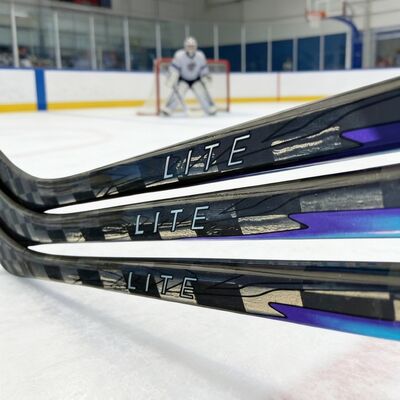 Carbon Fiber Ice Hockey Stick with Low Kick Point for Competition Standards